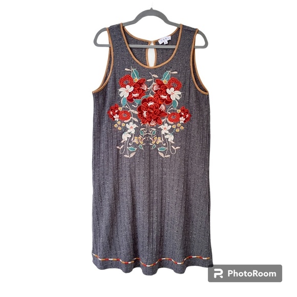 THML Dress Womens Sz L Floral Embroidered Detail Sleeveless Grey Casual Shift - Picture 1 of 9